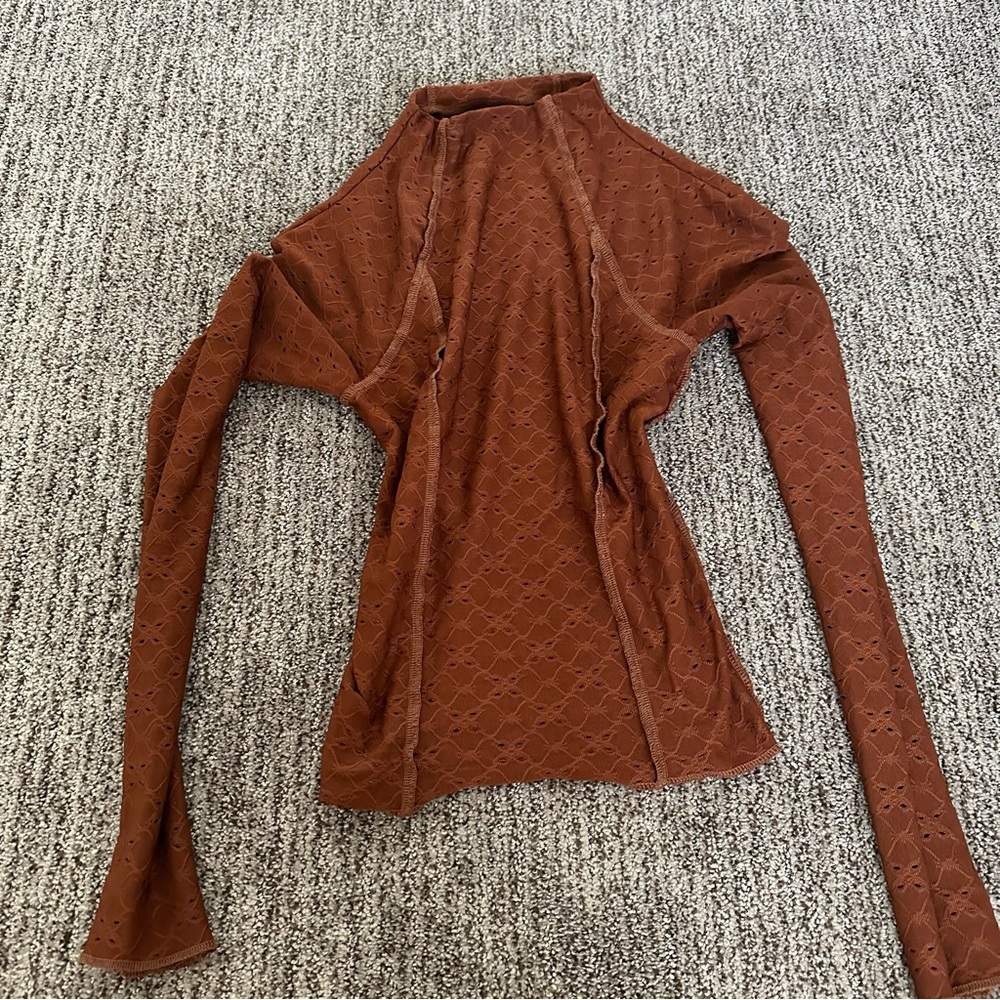 🦋 urban outfitters rust orange turtle neck